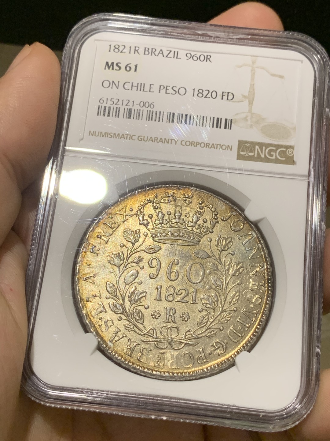 《竞宝斋》西.葡及其殖民地国家专场-第70场（全场不限金额包邮） 名誉品加盖 NGC-MS61 1821年葡属巴西R版960瑞斯 加盖于名誉品1820年智利火山比索上，双面金色包浆 非常难得品相