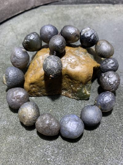 精美阿拉善黑珍珠玛瑙原石手串一条， - 精美阿拉善黑珍珠玛瑙原石手串一条，