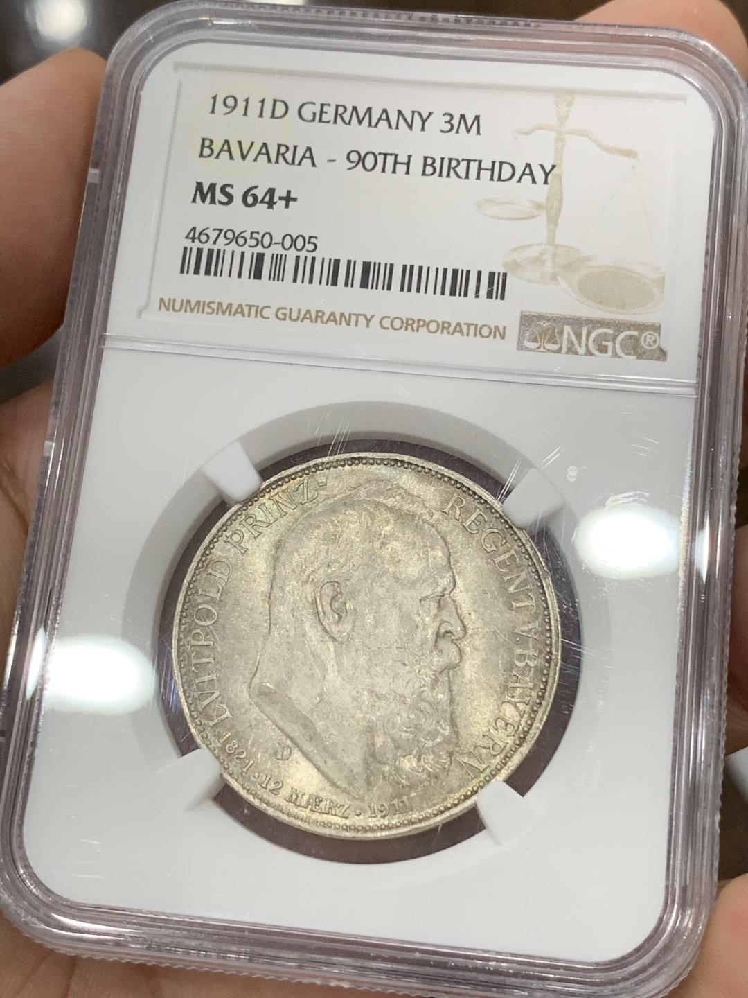 《竞宝斋》第71场-本周日，周一2场连拍（全场不限金额包邮） NGC MS64+ 德国巴伐利亚 1911年 90大寿 3马克银币 双面五彩包浆 漂亮