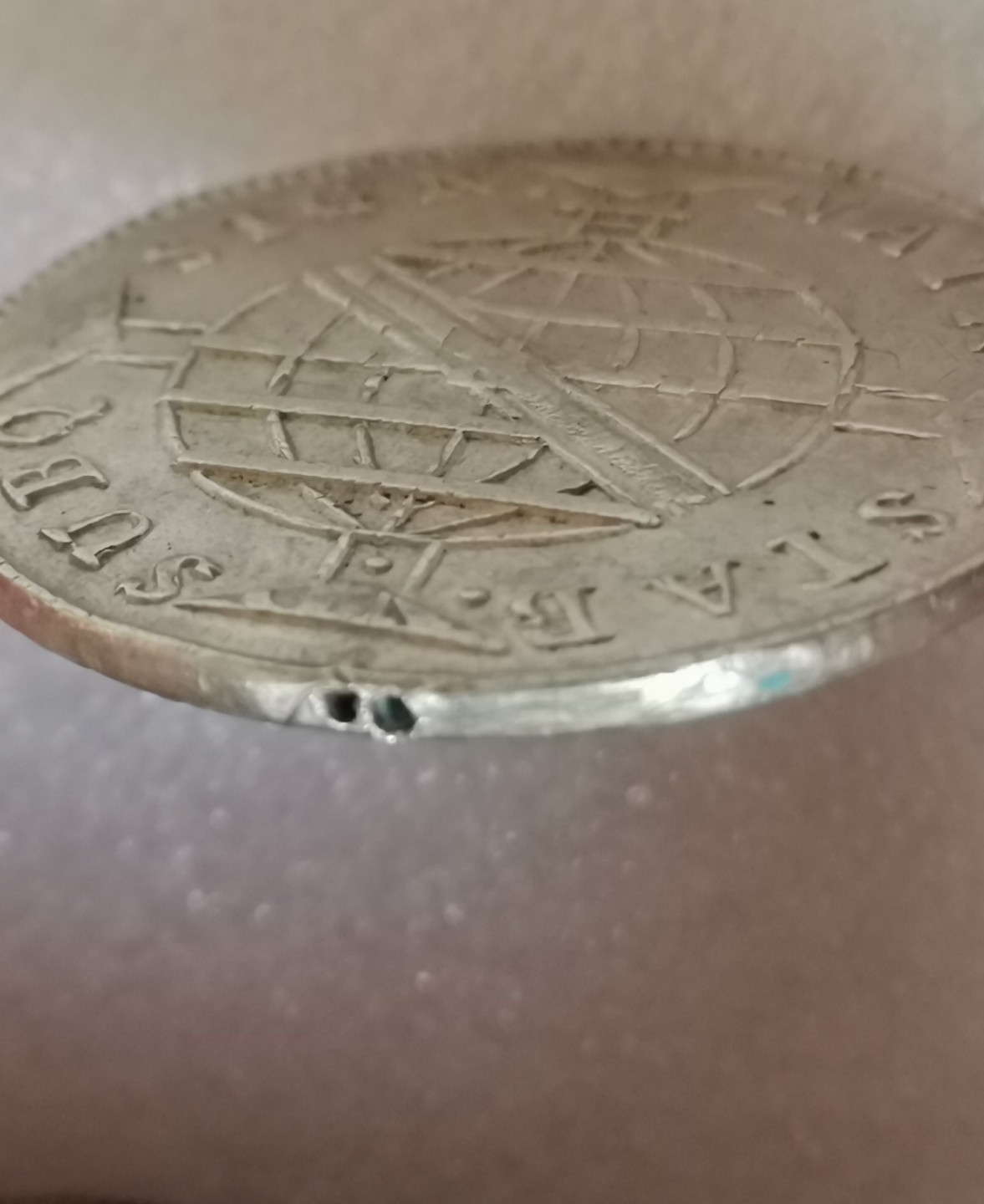 瓶子🏺第46期拍卖会 葡属巴西1815年960瑞斯大银币（深打有孔）