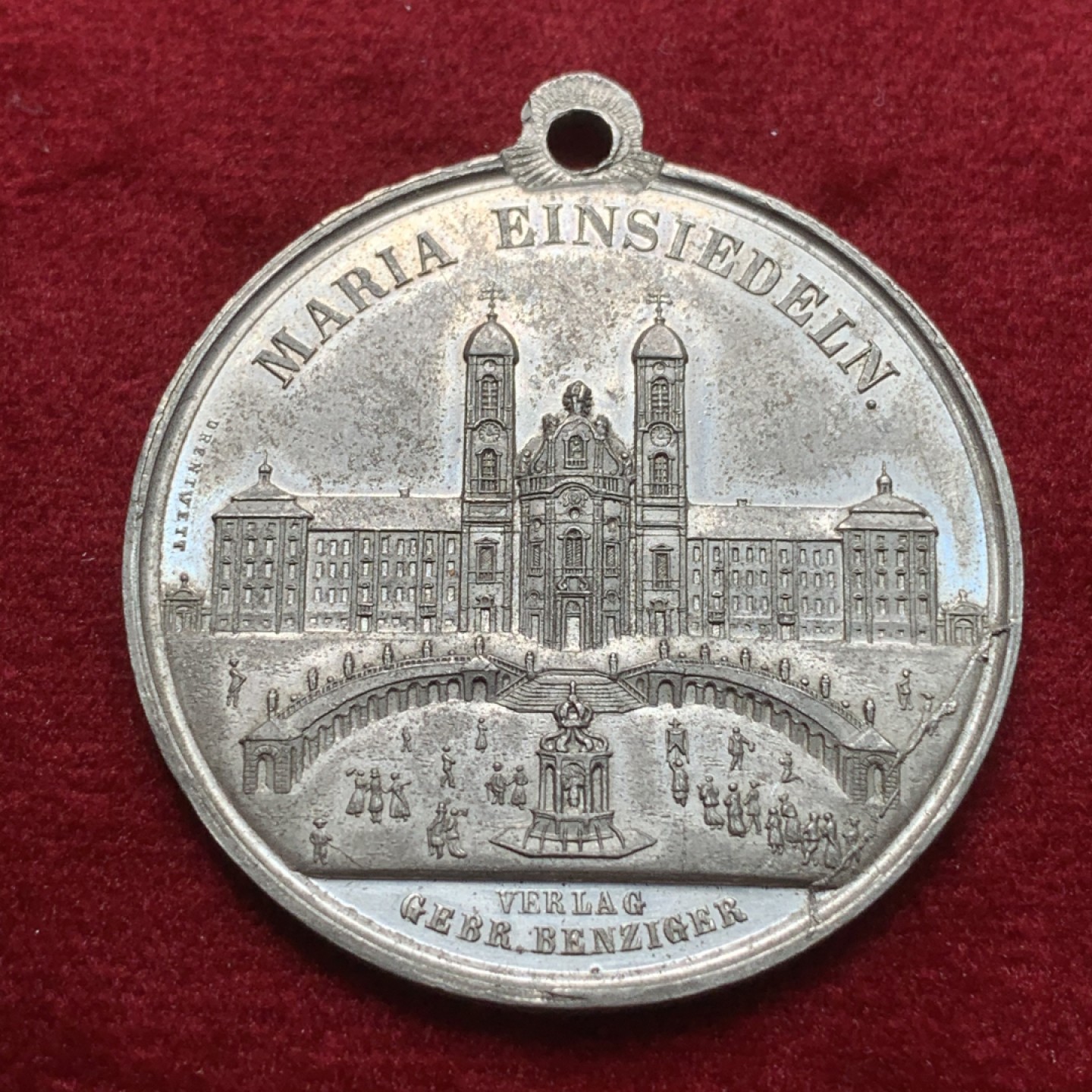 《竞宝斋》第71场-本周日，周一2场连拍（全场不限金额包邮） UNC级 瑞士1870年左右天主教修道院圣母抱子合金纪念章 正面圣母长裙雍容华丽 背面是艾因西德伦修道院景观 外网AU品500+