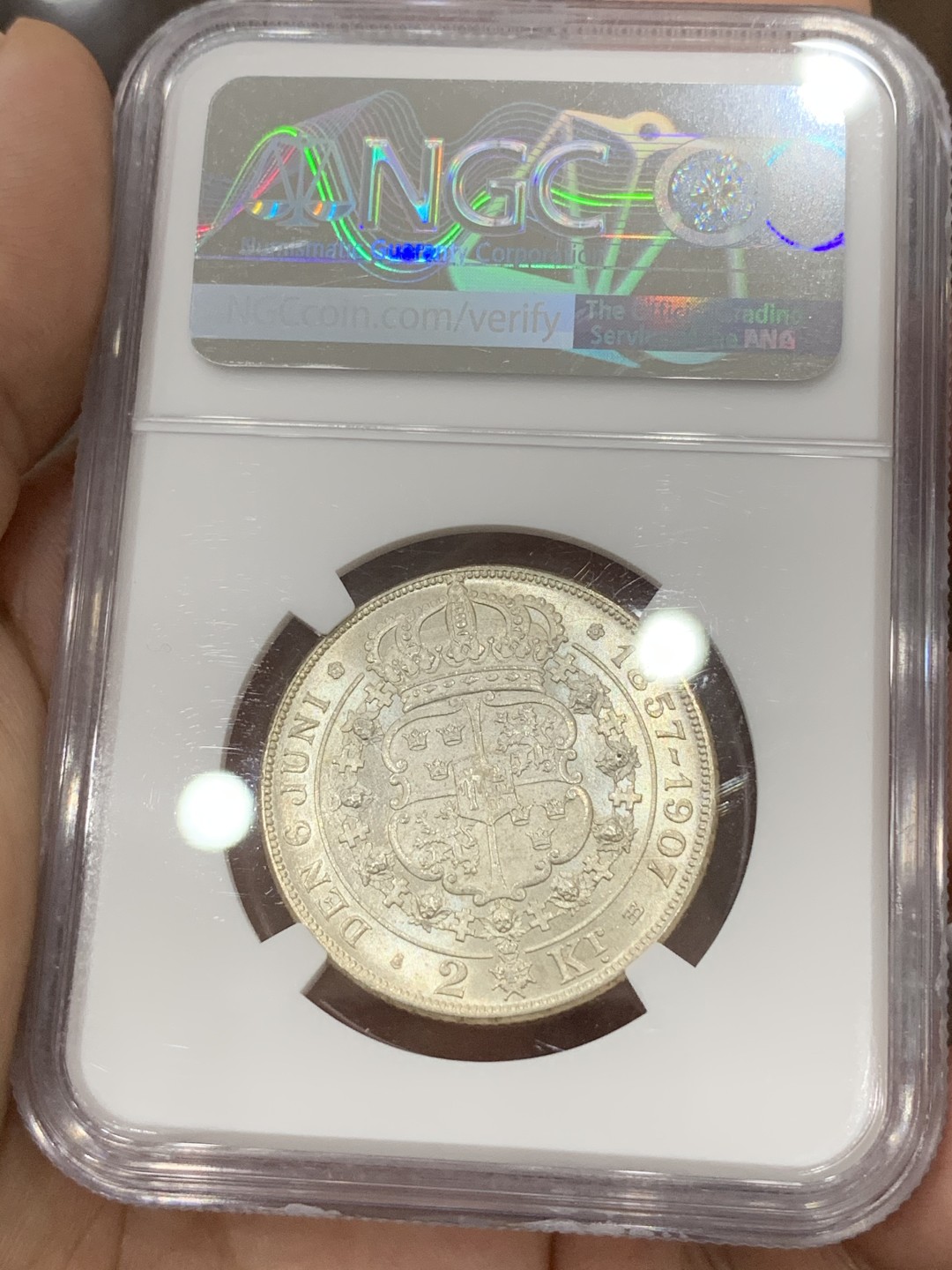 《竞宝斋》第71场-本周日，周一2场连拍（全场不限金额包邮） NGC-MS65 瑞典1907国王金婚2克朗纪念大银币  难得高分