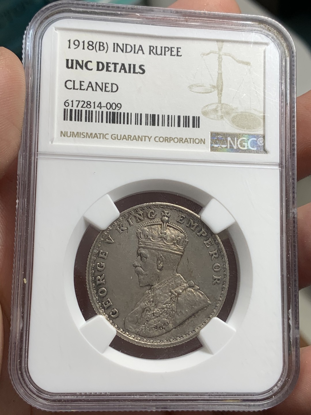 《竞宝斋》第71场-本周日，周一2场连拍（全场不限金额包邮） NGC-UNCD 英属印度 1918年（B） 乔五印度1卢比银币 人像面转光流畅