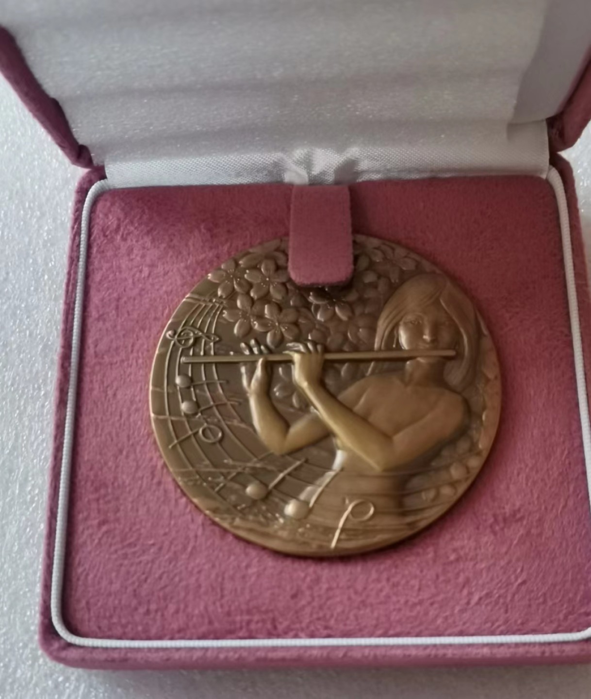 瓶子🏺第46期拍卖会 日本2011年铸币局樱花美少女铜章（原盒证）