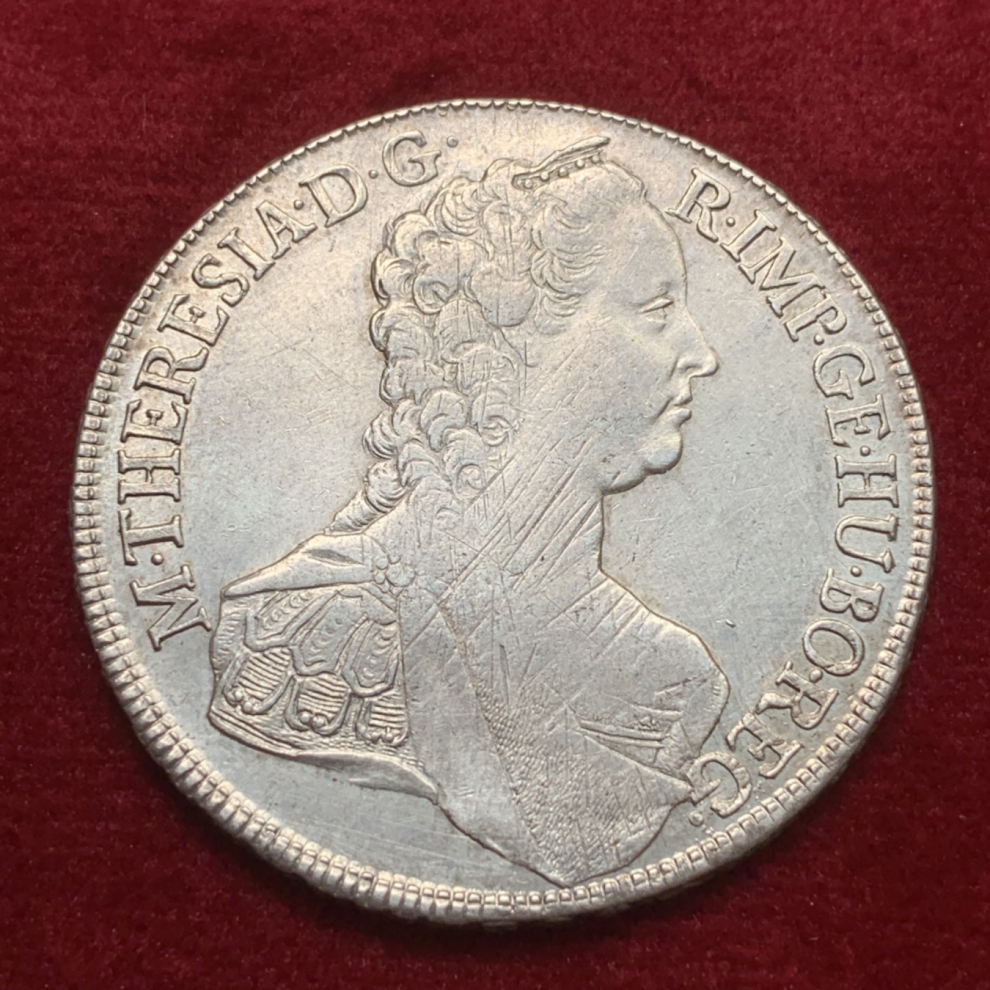 《竞宝斋》第71场-本周日，周一2场连拍（全场不限金额包邮） 原铸 1760年 神圣罗马帝国 奥地利玛丽亚•特蕾西亚女王 1泰勒银币 币面为减重痕 状态不错 细节见图