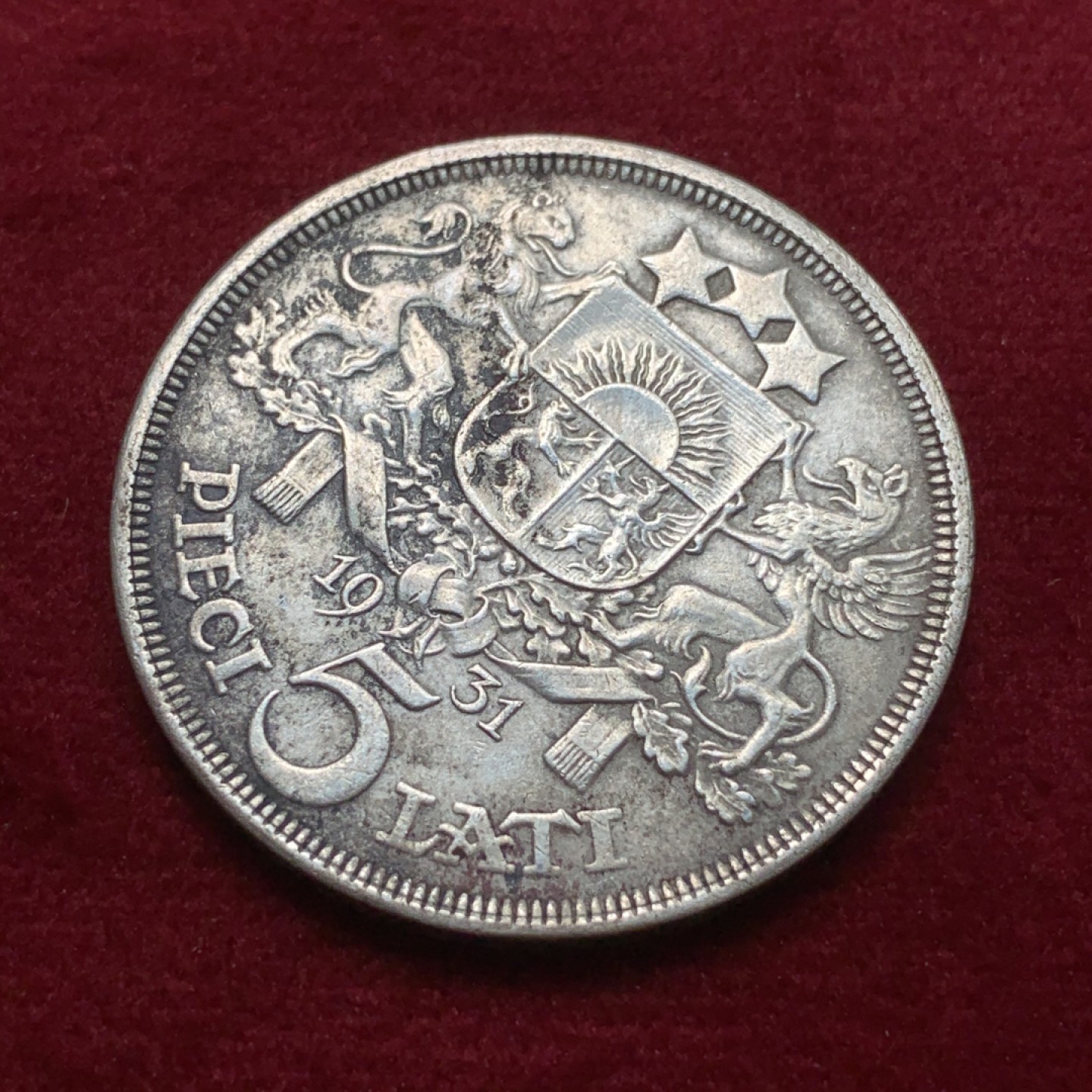 《竞宝斋》第71场-本周日，周一2场连拍（全场不限金额包邮） 拉脱维亚 1931年 少女5拉特银币 近期热门暴涨品种