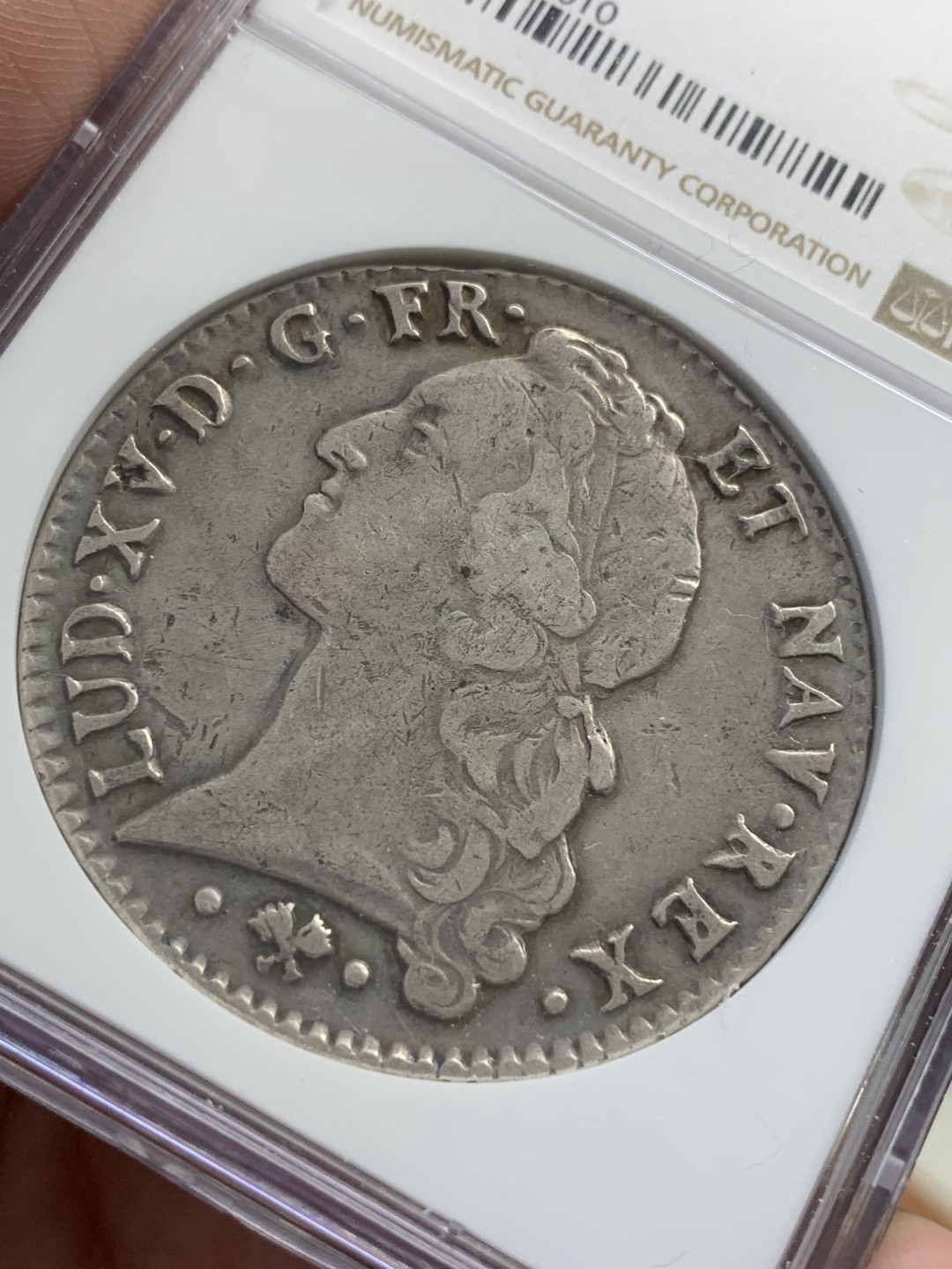 《竞宝斋》第71场-本周日，周一2场连拍（全场不限金额包邮） NGC-VF 法国 1767-L年 路易十五 5ECU大银币 这样的状态不给分想不通