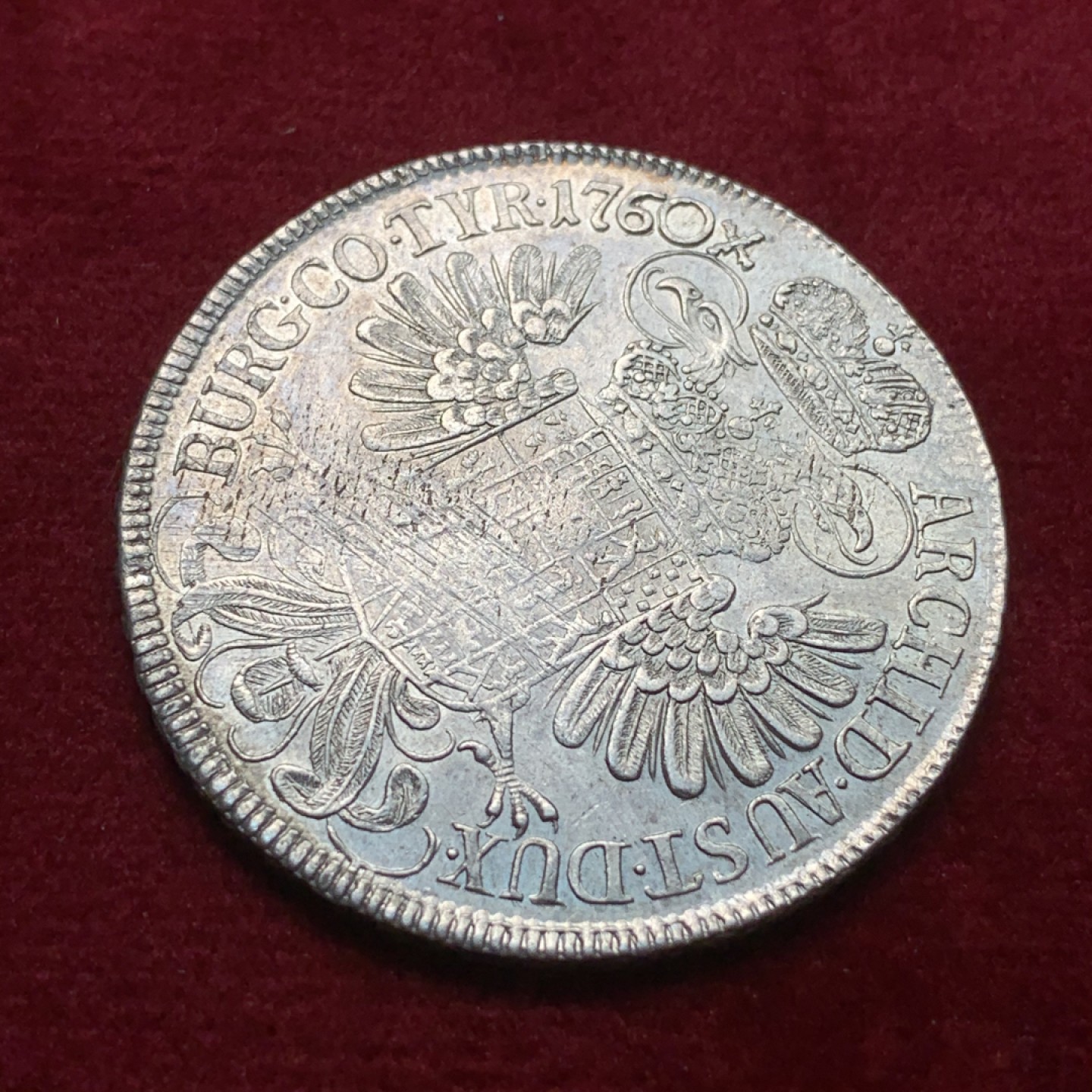 《竞宝斋》第71场-本周日，周一2场连拍（全场不限金额包邮） 原铸 1760年 神圣罗马帝国 奥地利玛丽亚•特蕾西亚女王 1泰勒银币 币面为减重痕 状态不错 细节见图