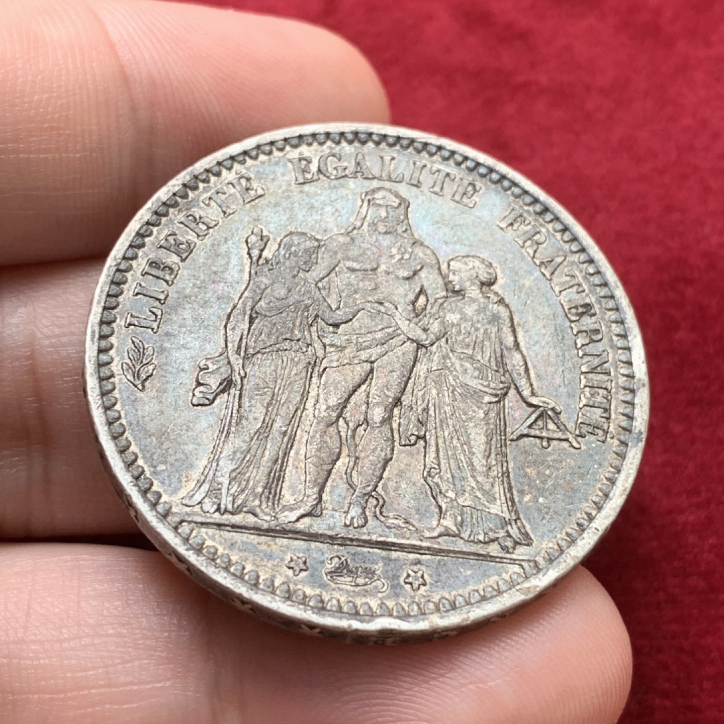 《竞宝斋》第71场-本周日，周一2场连拍（全场不限金额包邮） 法国 1873年 第三共和国 大力神 5法郎 银币 超浓郁酱彩包浆 味道不错