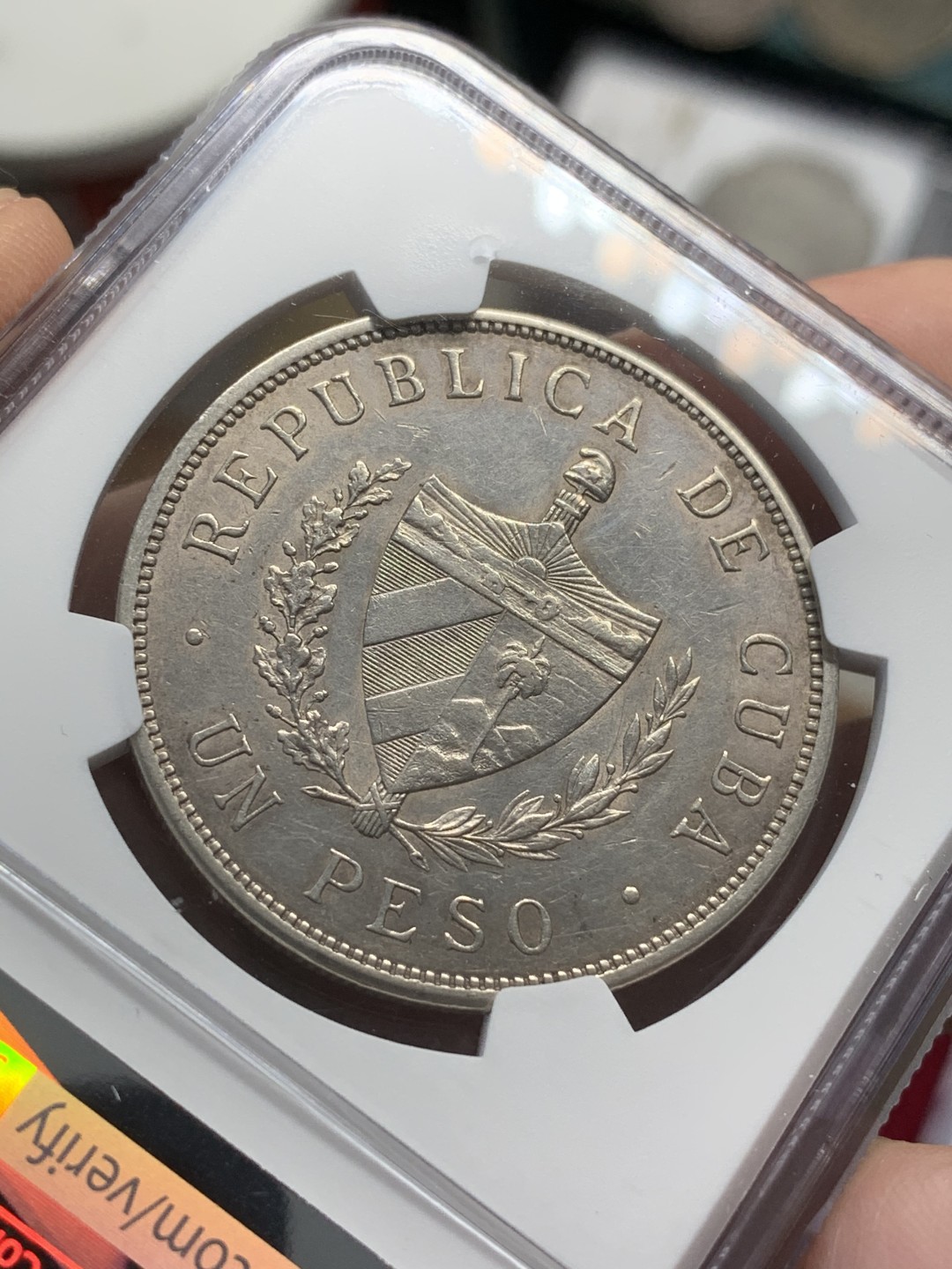 《竞宝斋》第71场-本周日，周一2场连拍（全场不限金额包邮） NGC-AUD 古巴 1933年 1比索 大五星