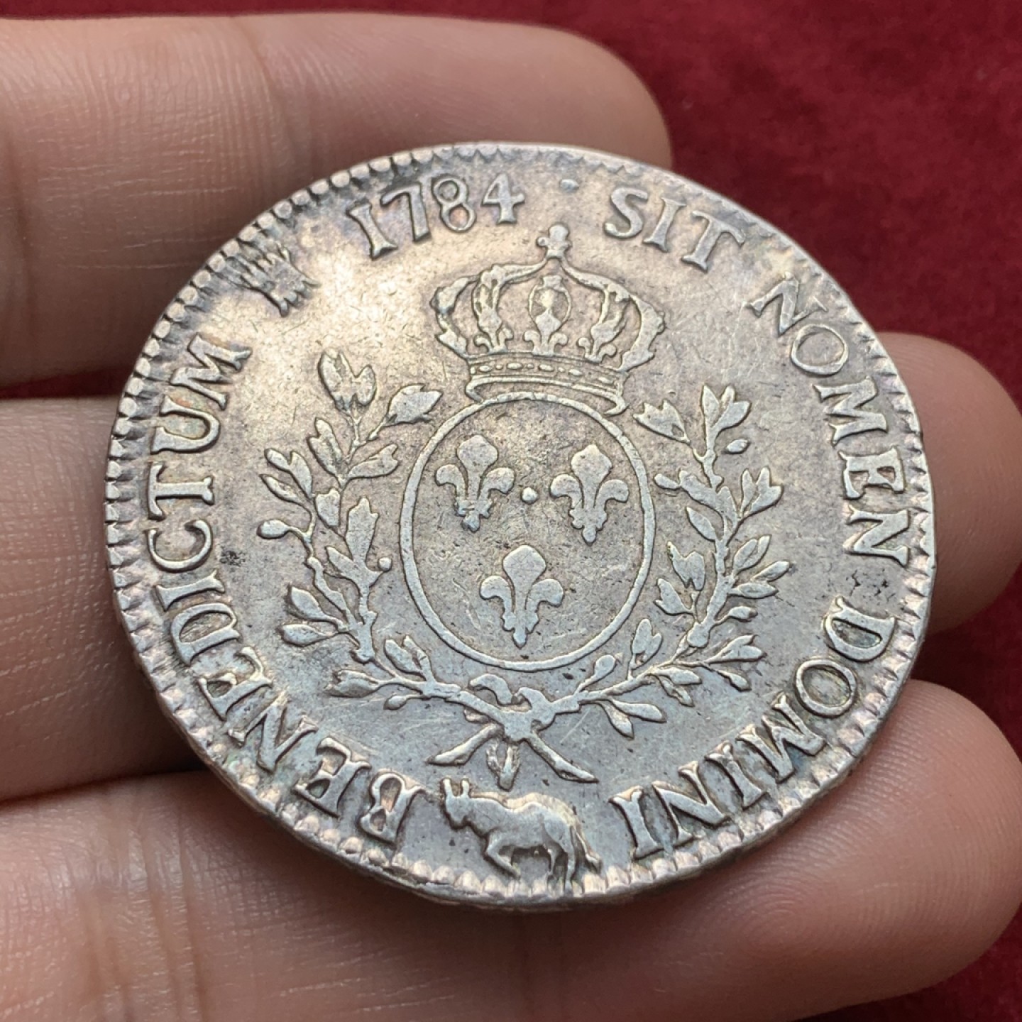 《竞宝斋》第71场-本周日，周一2场连拍（全场不限金额包邮） 法国 1784年 路易十六 1埃居大银币 细节不错 少见版别