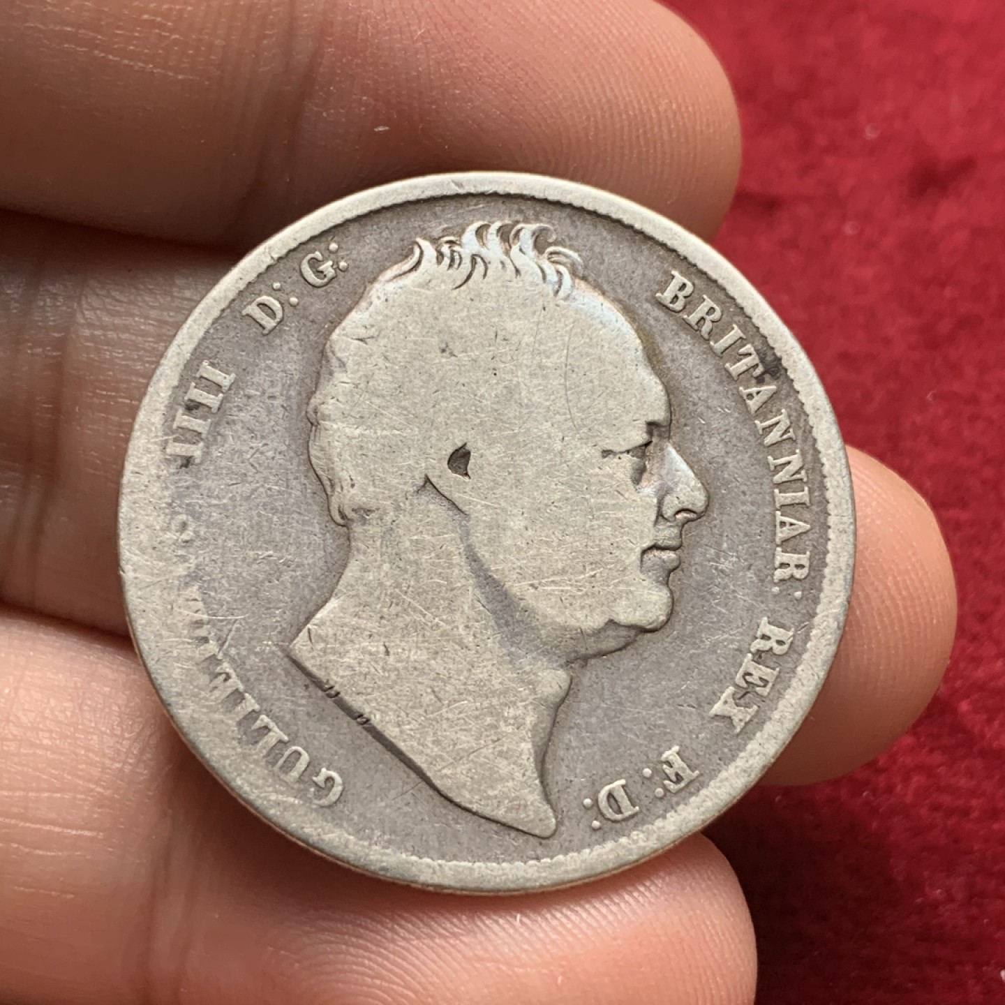 《竞宝斋》第71场-本周日，周一2场连拍（全场不限金额包邮） 乔治四世、威廉四世半克朗银币一对，威廉四世品相不错，人像面有一个R.M戳记，可能是当时哪个家族的标签。