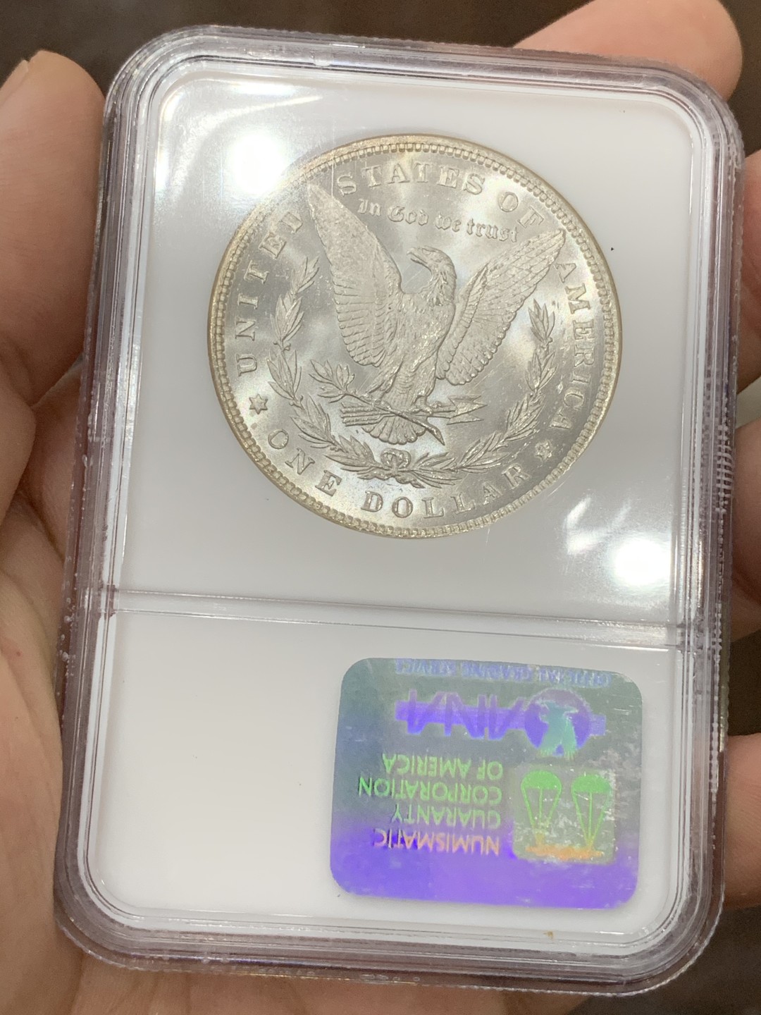 《竞宝斋》第71场-本周日，周一2场连拍（全场不限金额包邮） NGC-MS65 美国1885摩根 光度很好  老盒子