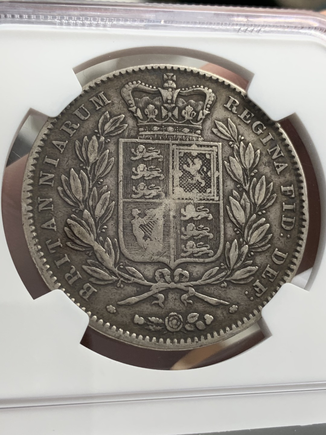 《竞宝斋》第71场-本周日，周一2场连拍（全场不限金额包邮） NGC-XF40 英国1845小维克朗 原汁原味