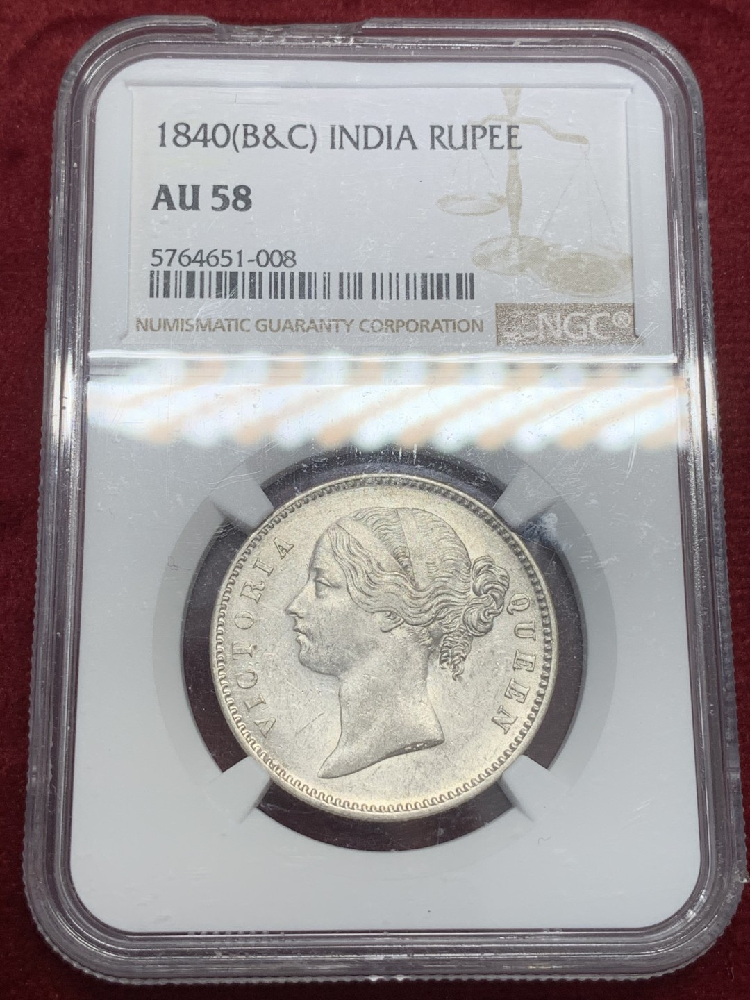 《竞宝斋》第71场-本周日，周一2场连拍（全场不限金额包邮） NGC-AU58 英属印度 1840年（B&C） 小维印度1卢比银币 最近上涨品种，盒子上部有磕，不影响币