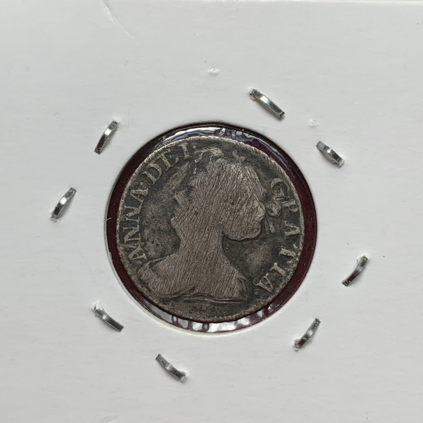 《竞宝斋》第71场-本周日，周一2场连拍（全场不限金额包邮） 英国小银币一组，安妮女王6便士比较少见，维多利亚两个品相包浆都不错。