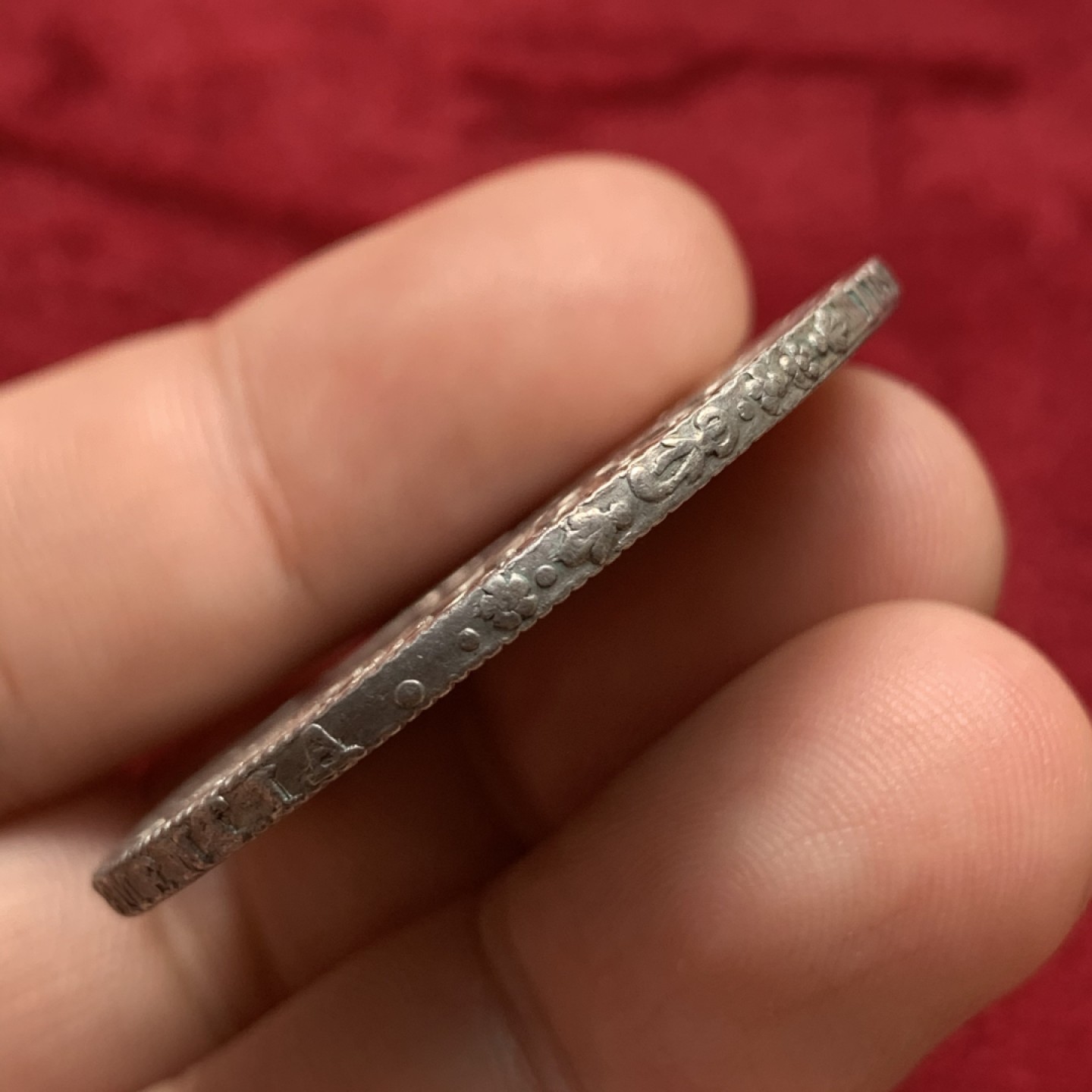 《竞宝斋》第71场-本周日，周一2场连拍（全场不限金额包邮） 原铸 1760年 神圣罗马帝国 奥地利玛丽亚•特蕾西亚女王 1泰勒银币 币面为减重痕 状态不错 细节见图