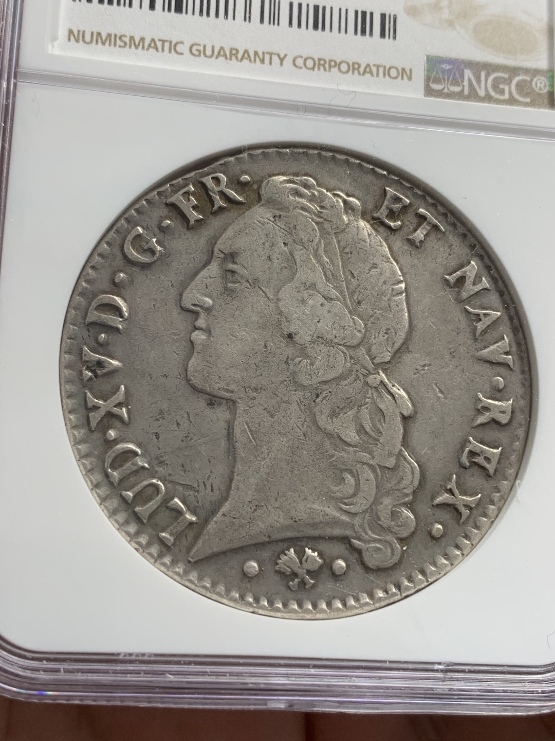 《竞宝斋》第71场-本周日，周一2场连拍（全场不限金额包邮） NGC-VF 法国 1767-L年 路易十五 5ECU大银币 这样的状态不给分想不通