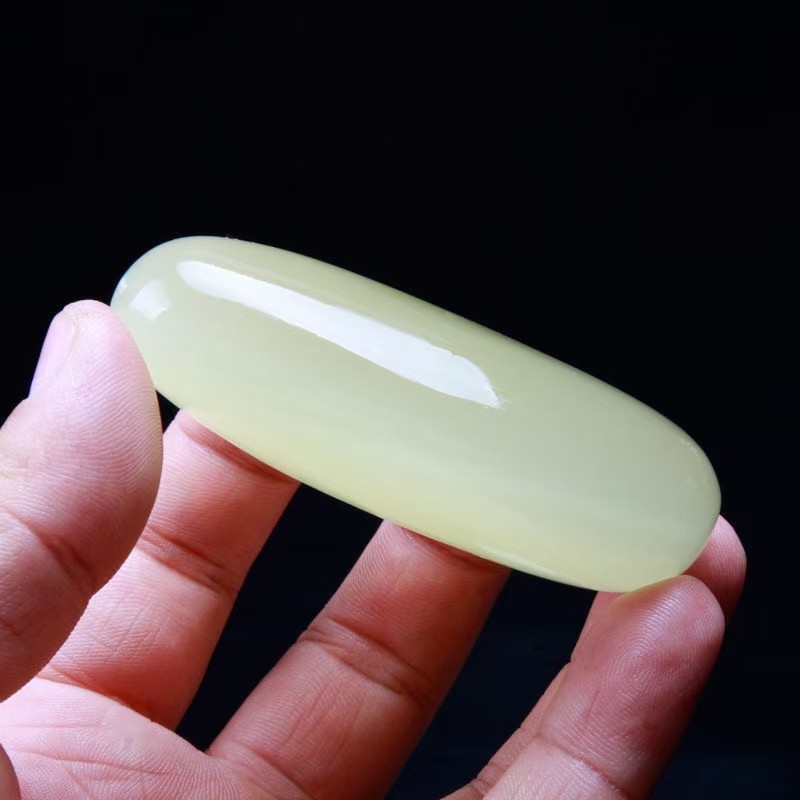 天然和田玉色冰种青白玉原石手把件男猫眼貔貅把玩玉石摆件