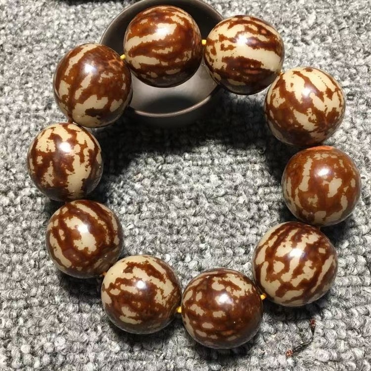 花菩提根菩提手串带皮大白玉菩提根20mm