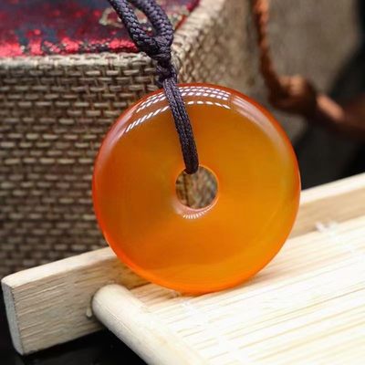 天然巴西橙色玛瑙平安扣吊坠卡30mm - 天然巴西橙色玛瑙平安扣吊坠卡30mm