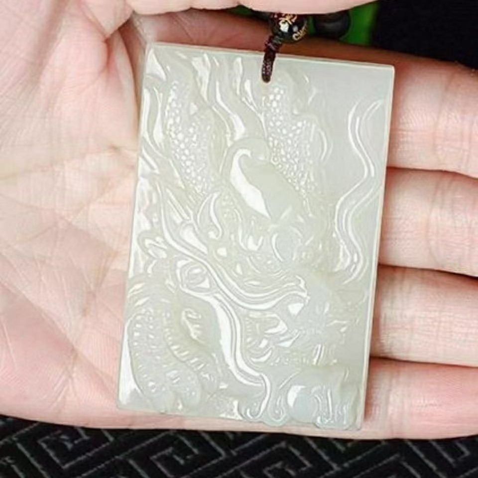 阿富汗玉 龙纹生肖龙玉佩项坠