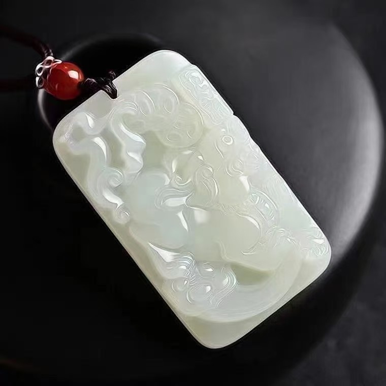 阿富汗白玉 招财貔貅吊坠 50*30mm