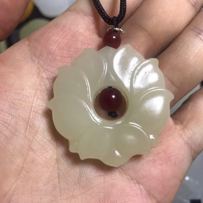 新疆青白玉原石吊坠和田玉项链平安扣吊坠男女款玉莲花吊坠毛衣链 - 新疆青白玉原石吊坠和田玉项链平安扣吊坠男女款玉莲花吊坠毛衣链