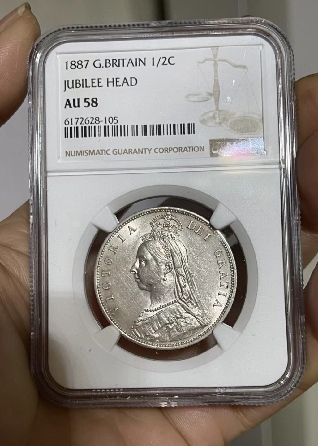 【麦克币章收藏】拍卖第一期 英国1887高冠半克朗银币，非常漂亮的原光品相！严重抵评