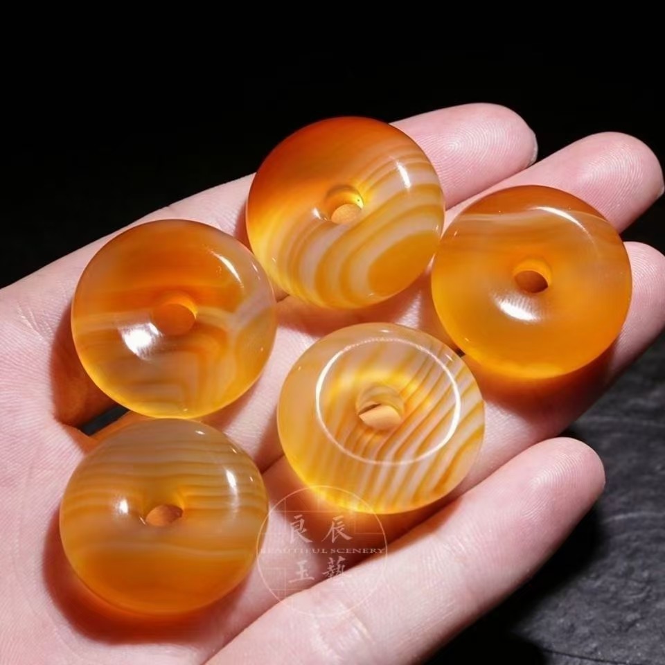 天然巴西玛瑙橘红色平安扣吊坠卡30mm