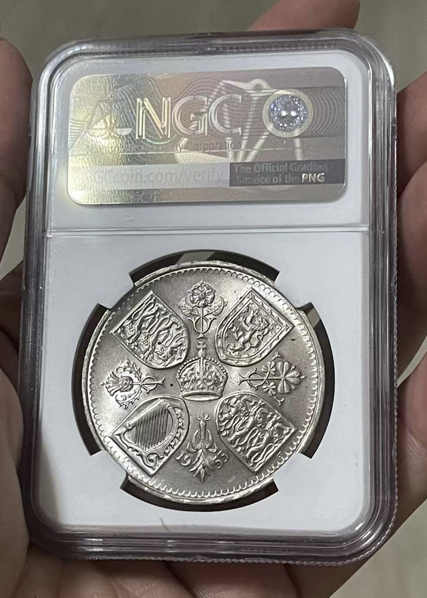 【麦克币章收藏】拍卖第一期 1953年伊二女王登基克朗，难得官网亚军分，更高分的只有一枚