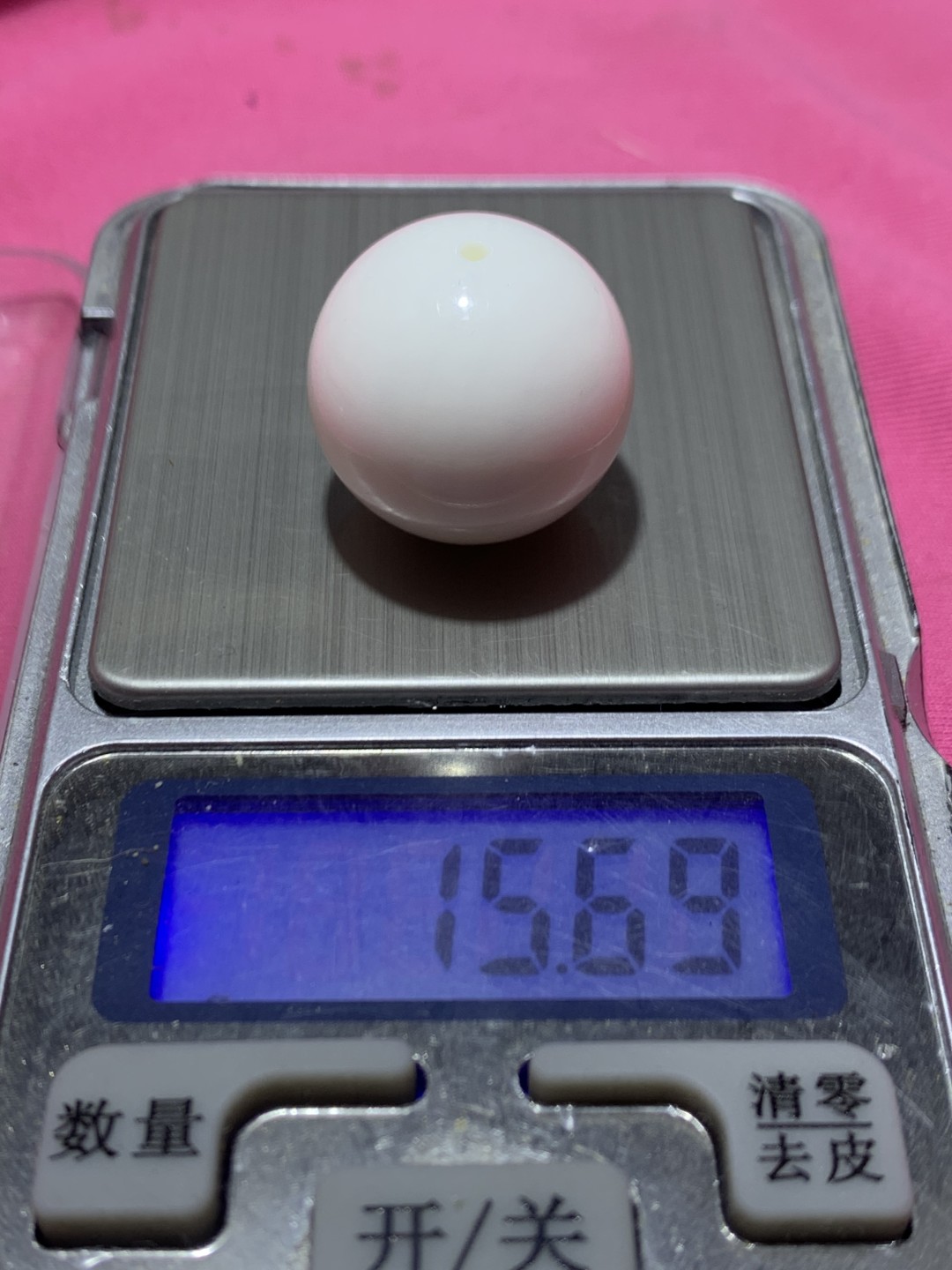 深海奶白贝化玉2.2大圆珠一颗