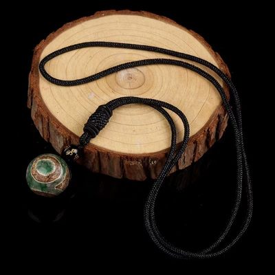 绿色圆天珠20mm 绳长68mm - 绿色圆天珠20mm 绳长68mm