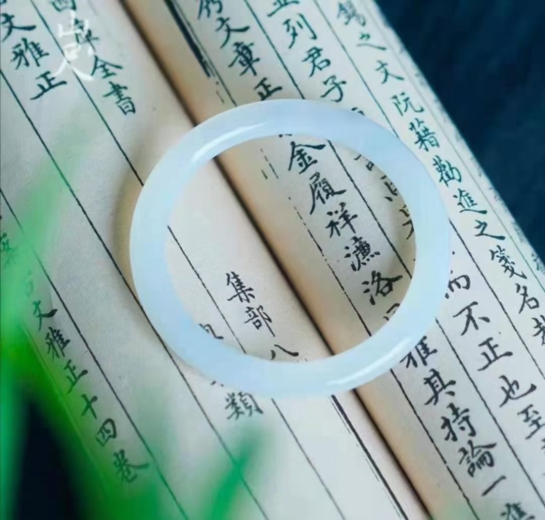 天然巴西冰种玛瑙荔枝冻手镯，60mm圈口