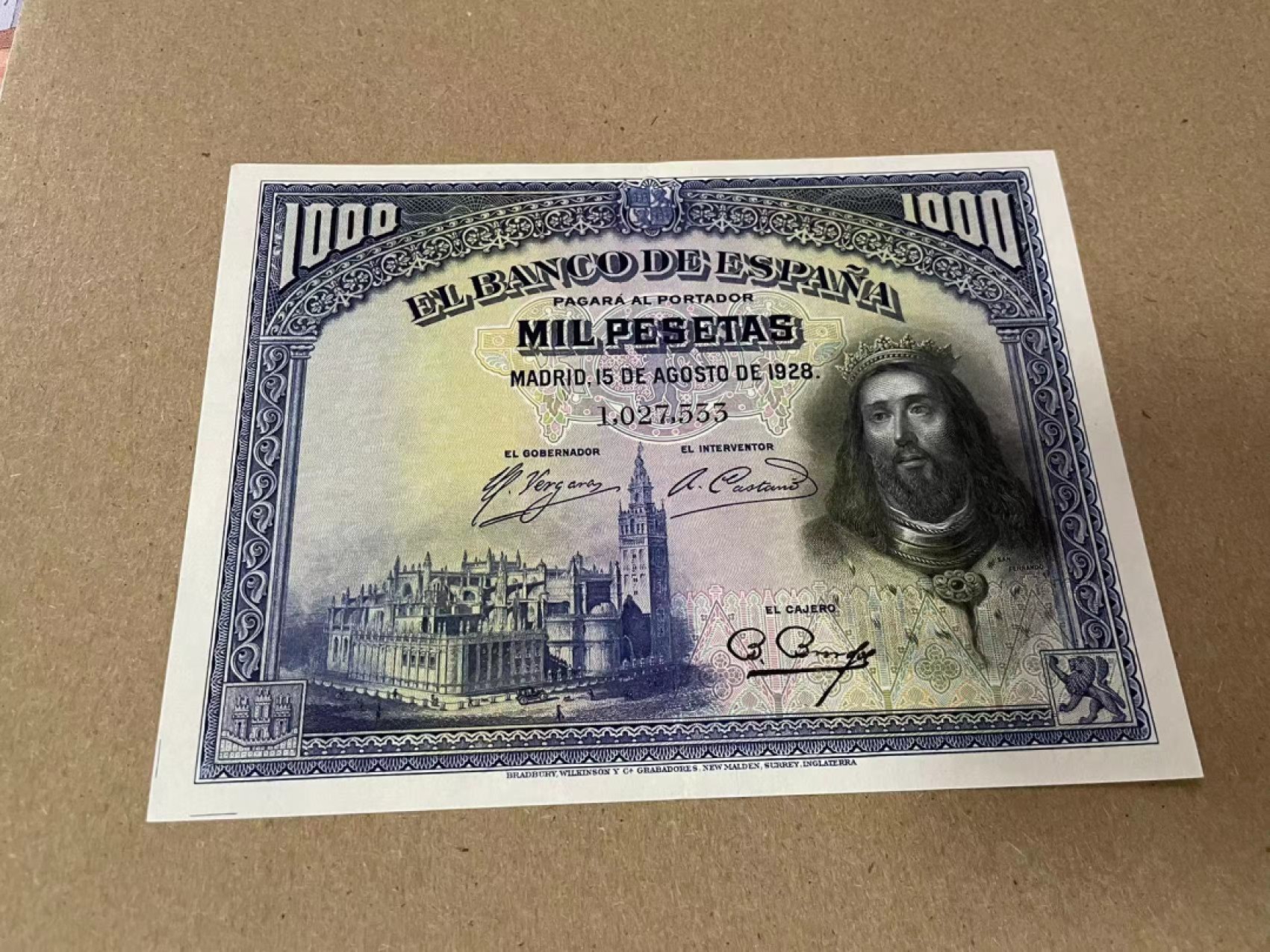 新纪元！【Blue Auction】✨世界纸币精拍第201期【精】   【一组5张】西班牙 1928年25-1000比塞塔 品相如图 BWC出品 大方块 