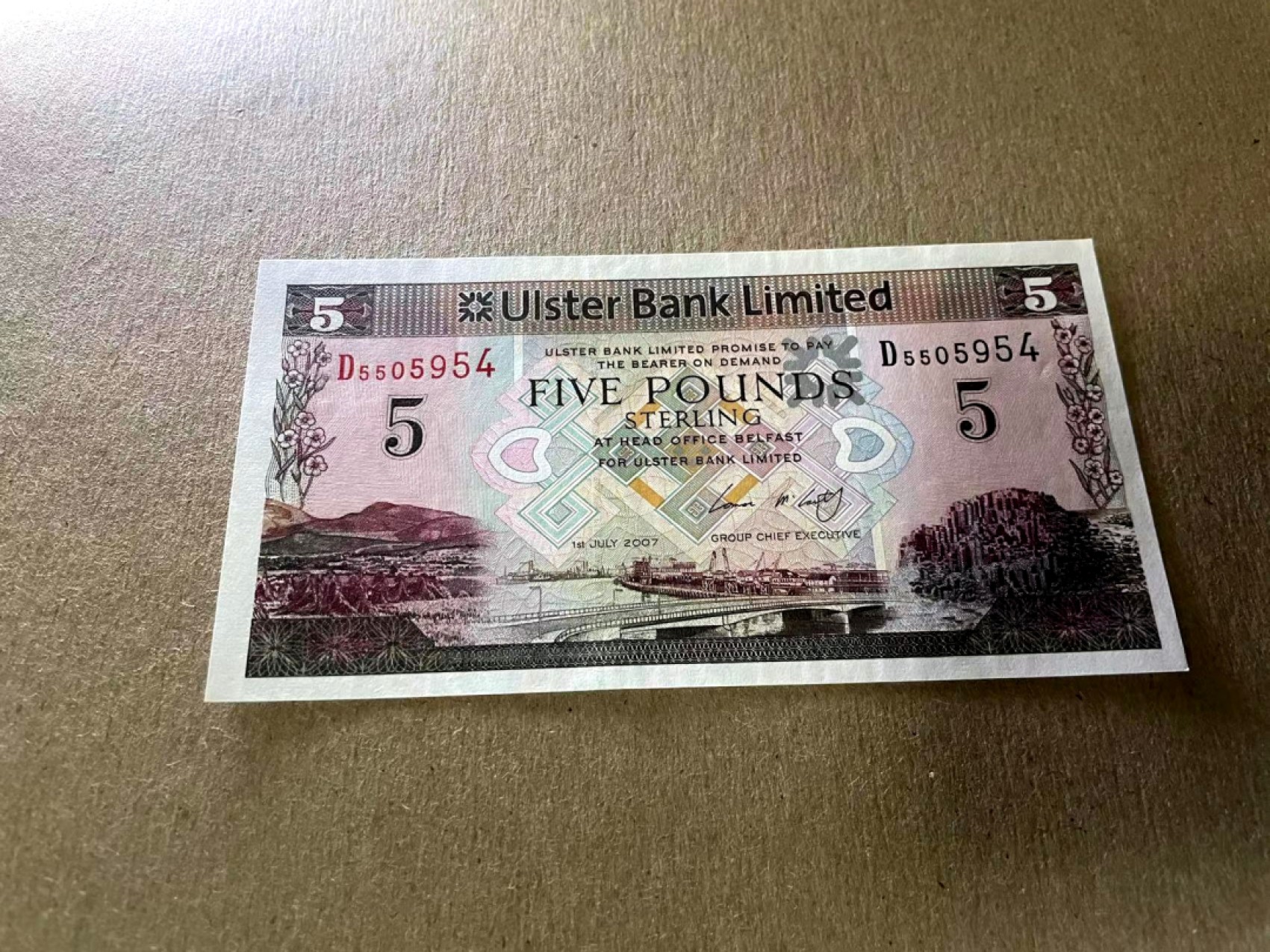 新纪元！【Blue Auction】✨世界纸币精拍第201期【精】   【一组5张】北爱尔兰 早期 1-5-10镑 UNC（部分有轻微印子）