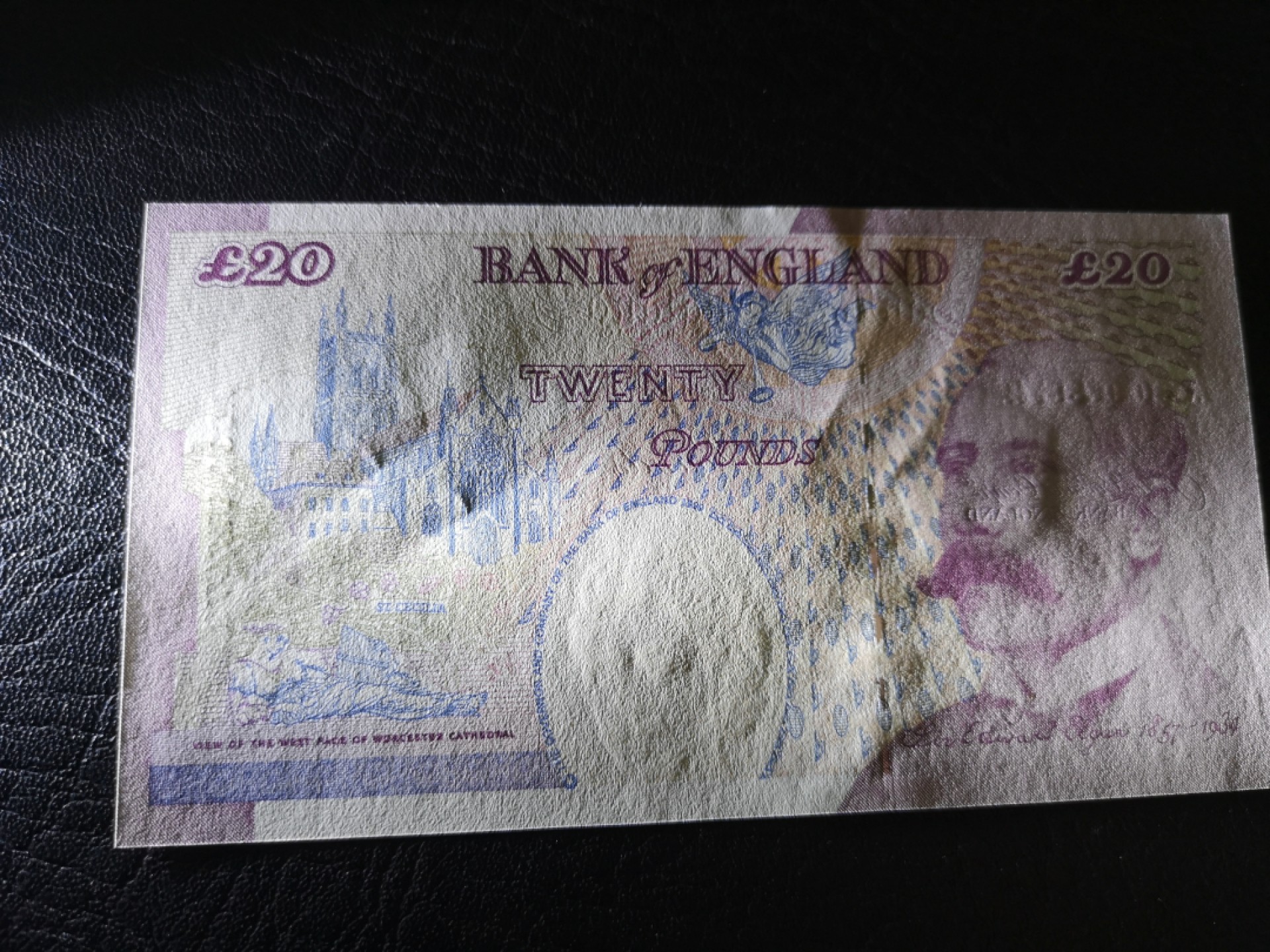 《外钞收藏家》第一百八十七期（本期71件） 英国E序列20镑 全新 有英镑常见轻微点钞痕