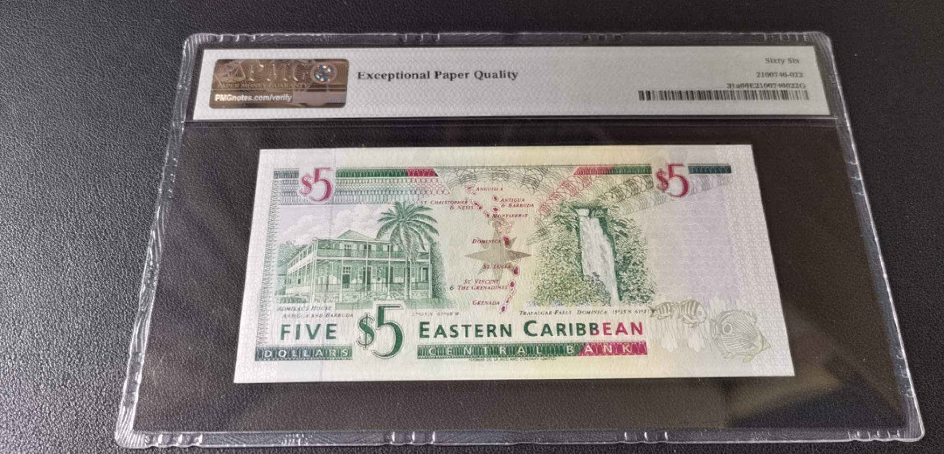 新纪元！【Blue Auction】✨世界纸币精拍第201期【精】   东加勒比 1994年5元 PMG66EPQ  p31a 女王