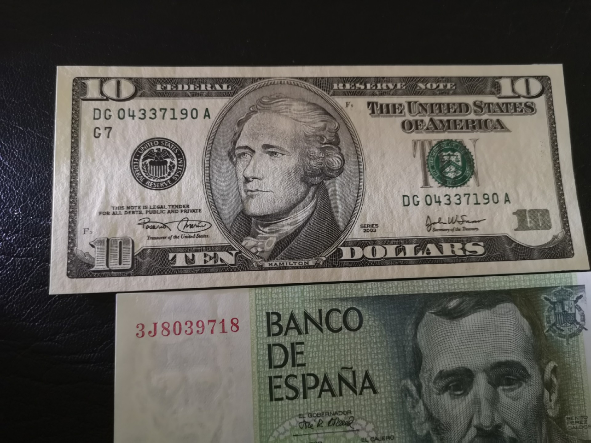 《外钞收藏家》第一百八十七期（本期71件） 五张纸币 全新UNC