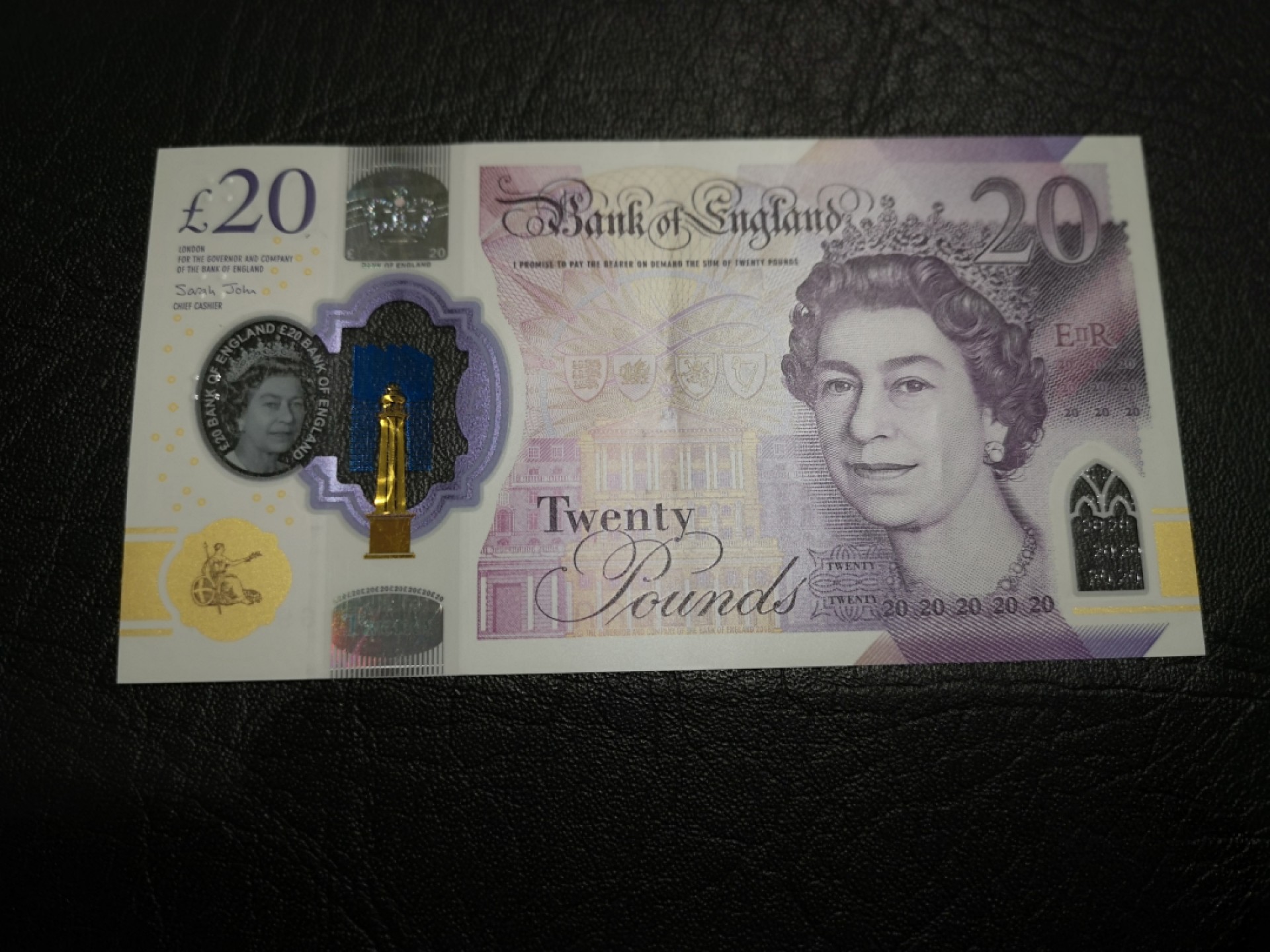 《外钞收藏家》第一百八十七期（本期71件） 最新版英国塑料钞20镑 AA01首发冠 AU品相