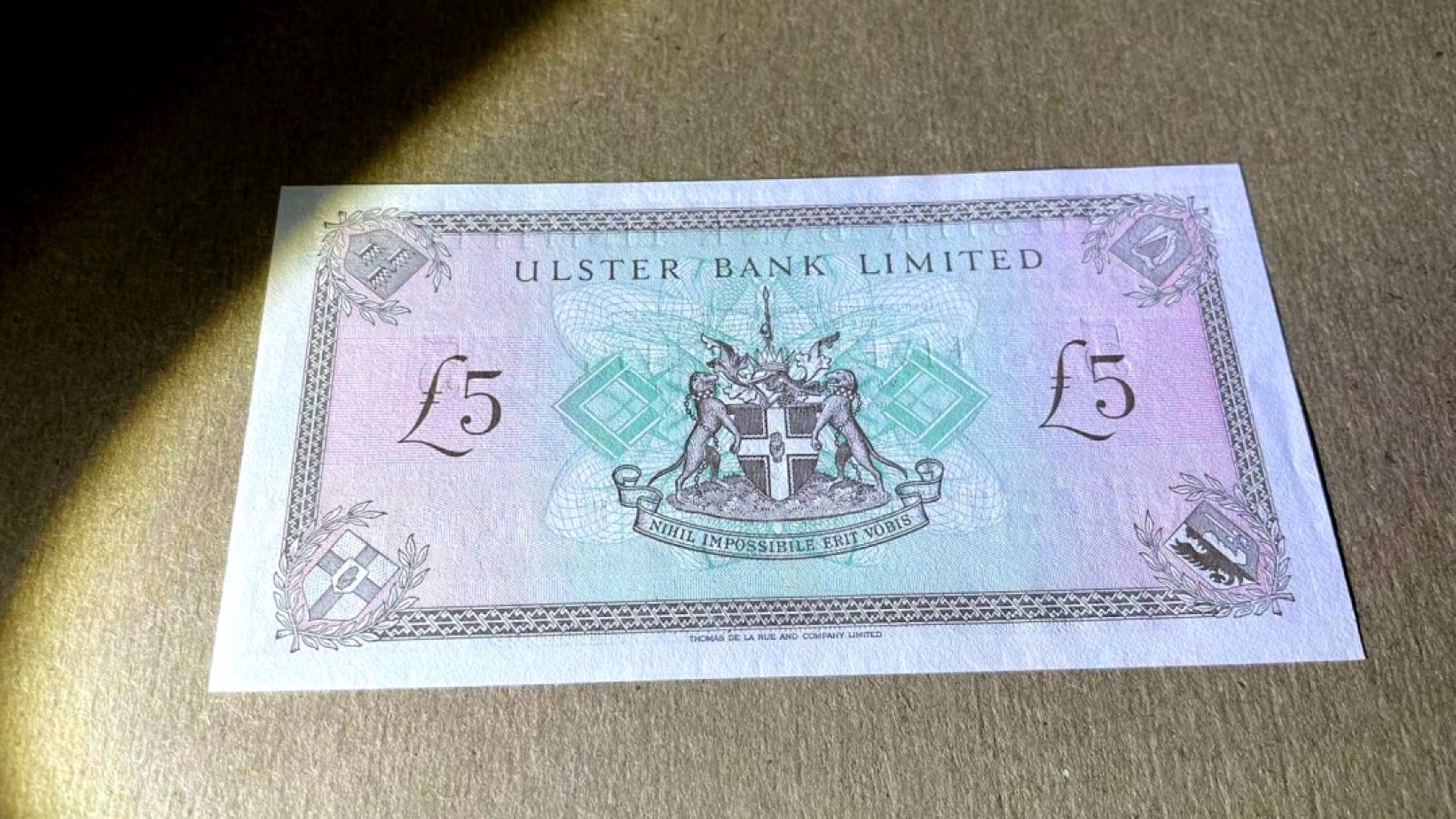 新纪元！【Blue Auction】✨世界纸币精拍第201期【精】   【一组5张】北爱尔兰 早期 1-5-10镑 UNC（部分有轻微印子）