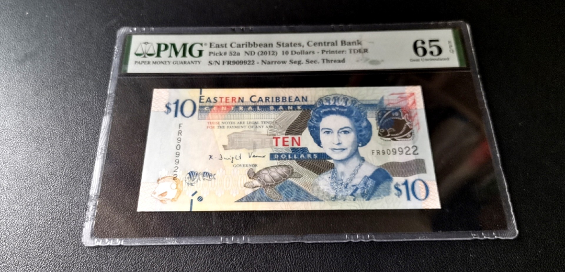 新纪元！【Blue Auction】✨世界纸币精拍第201期【精】   【无47】东加勒比 2012年10元 PMG65EPQ  p52a女王