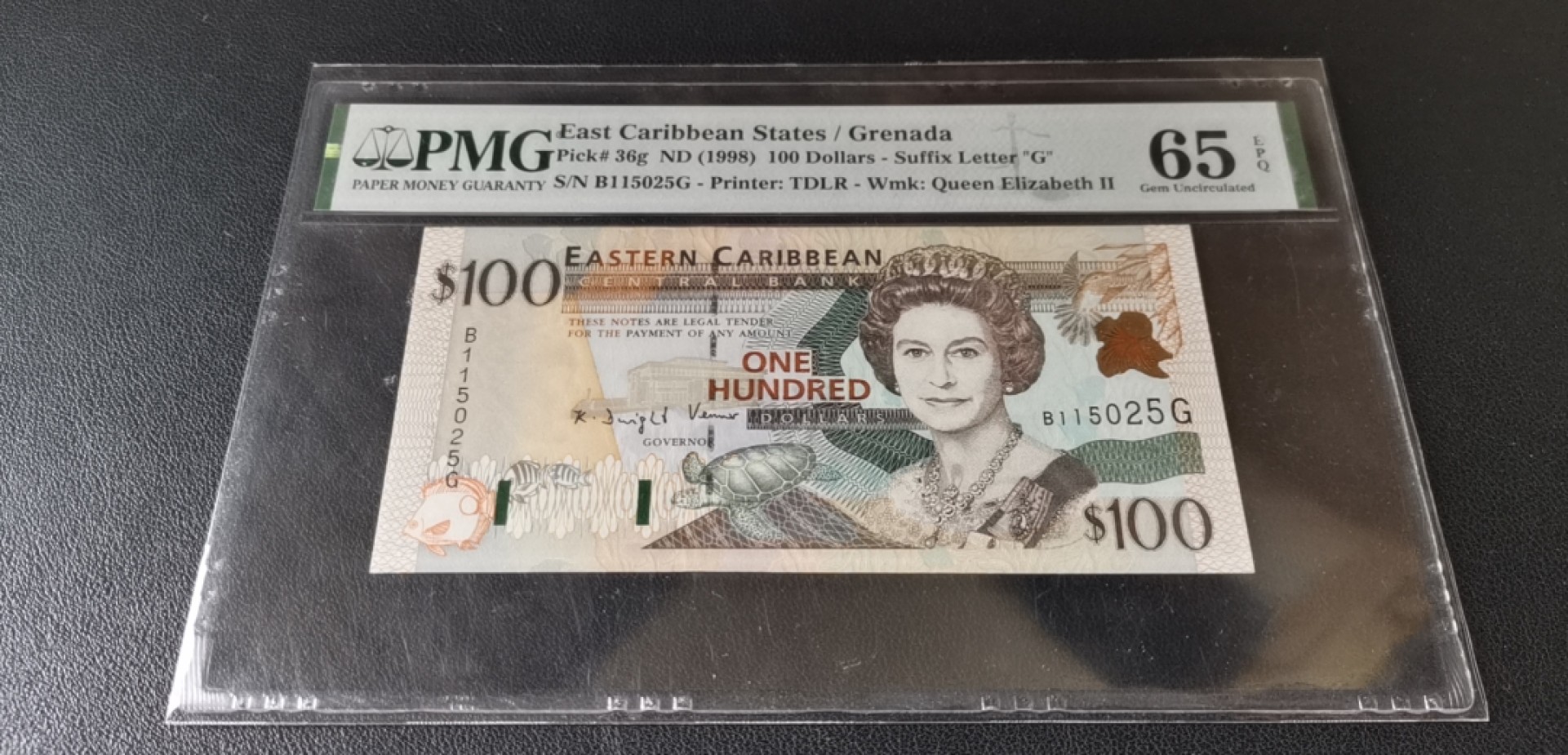 新纪元！【Blue Auction】✨世界纸币精拍第201期【精】   【无47】东加勒比 1998年100元 PMG65EPQ  p36g 女王