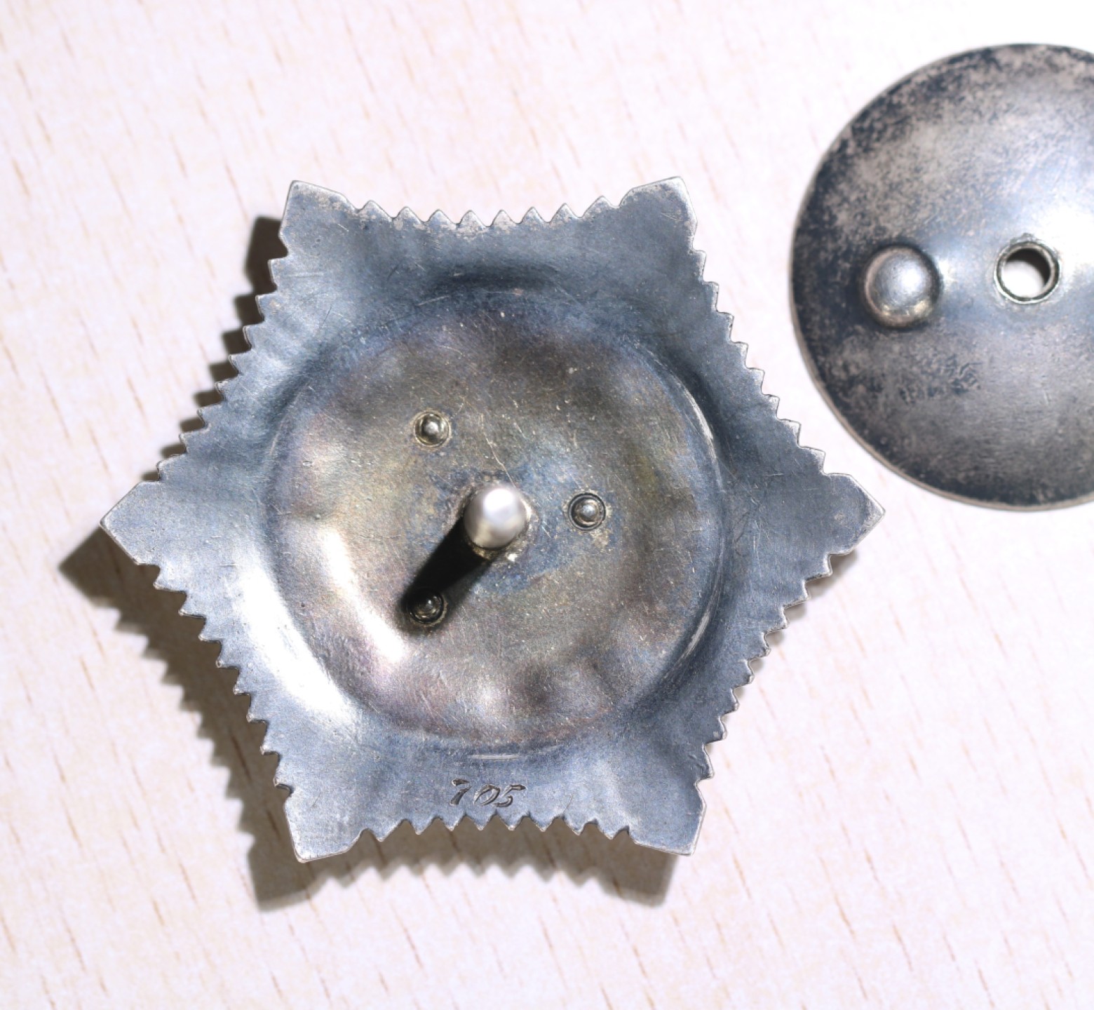 大猫徽章拍卖第196期 蒙古🇲🇳北极星勋章 银轮小号  好品