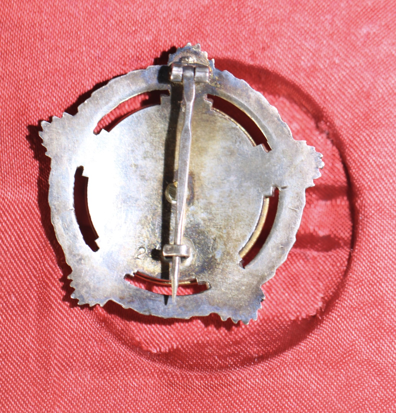 大猫徽章拍卖第196期 南斯拉夫2级团结与友谊勋章 银质珐琅 原盒