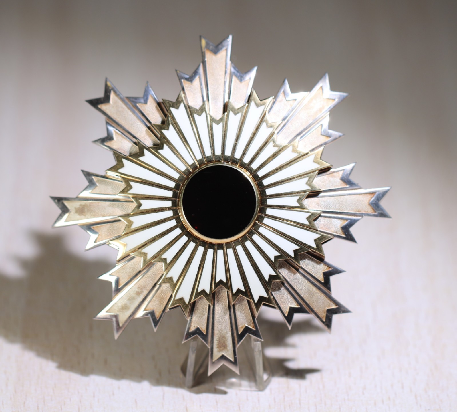 大猫徽章拍卖第196期 勋二等旭日章 原盒全品