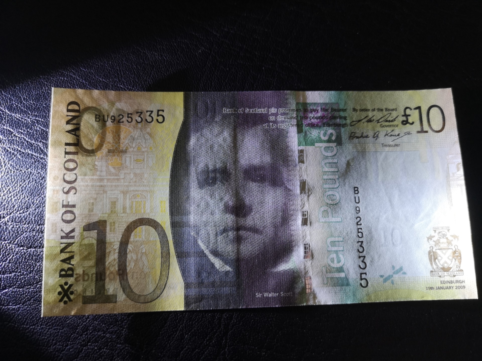 《外钞收藏家》第一百八十七期（本期71件） 2009年苏格兰10镑 全新UNC 无47