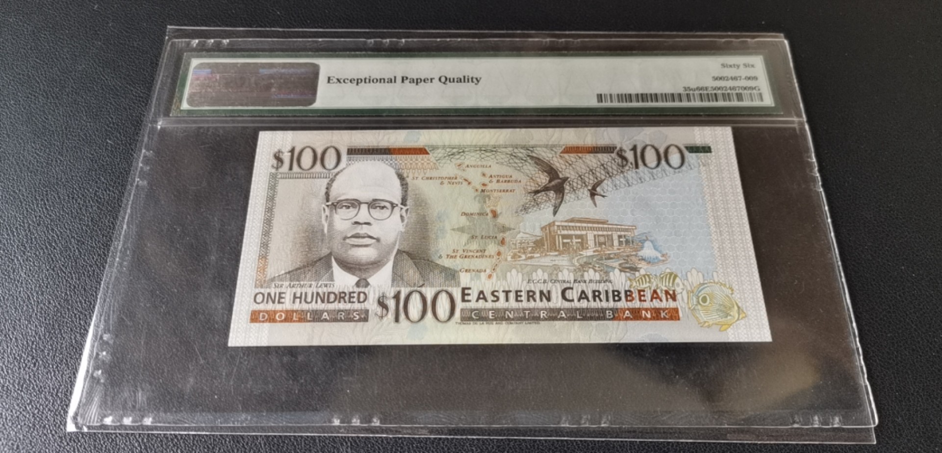 新纪元！【Blue Auction】✨世界纸币精拍第201期【精】   东加勒比 1994年100元 PMG66EPQ  p35u女王