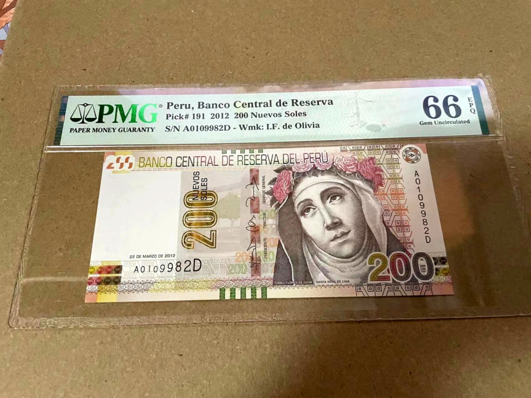 新纪元！【Blue Auction】✨世界纸币精拍第201期【精】   【无47】秘鲁 2012年200新索尔 圣罗莎•德利马PMG66EPQ 非常漂亮的一张