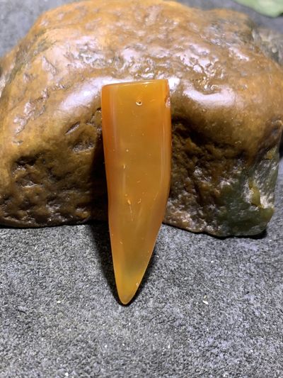 蒙料战国红玛瑙通货随形牙型吊坠一个， - 蒙料战国红玛瑙通货随形牙型吊坠一个，